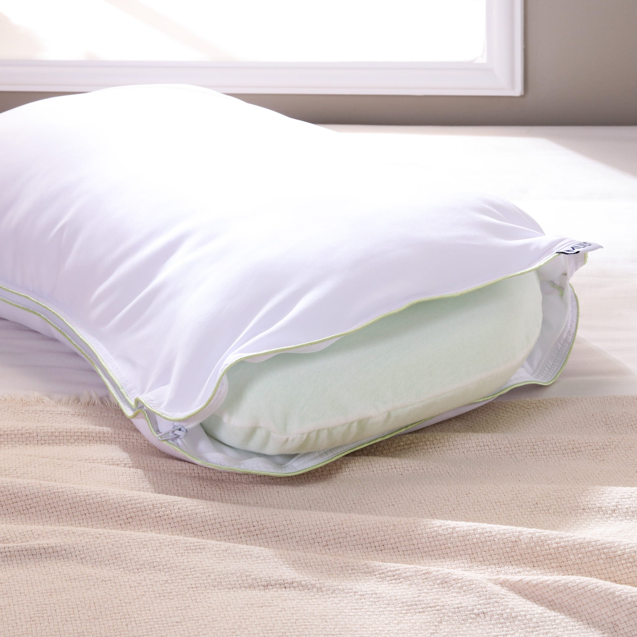 hybrid memory foam pillow